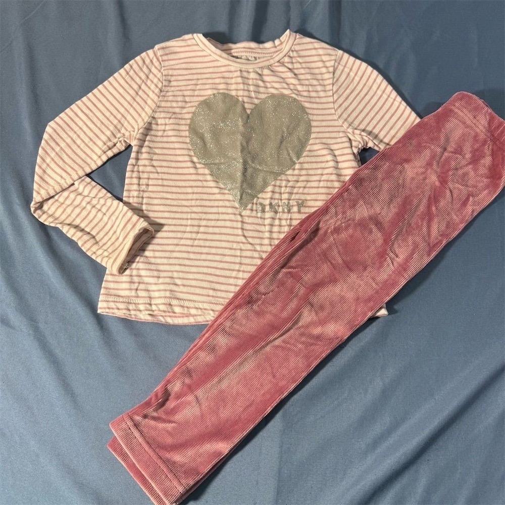 DKNY Girls' Pink Striped 2-piece Long Sleeve Set Size 4 Heart Theme